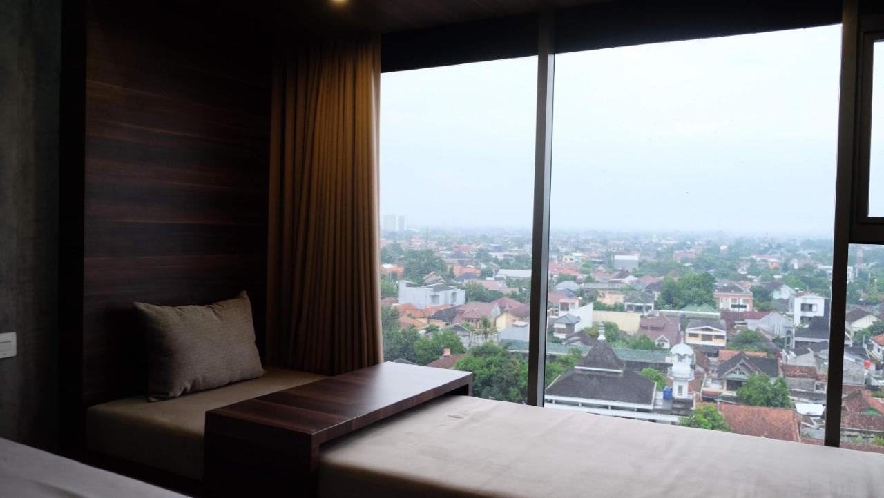 Lavenderbnb Room 2 At Uttara The Icon Apartment Yogyakarta Exteriör bild
