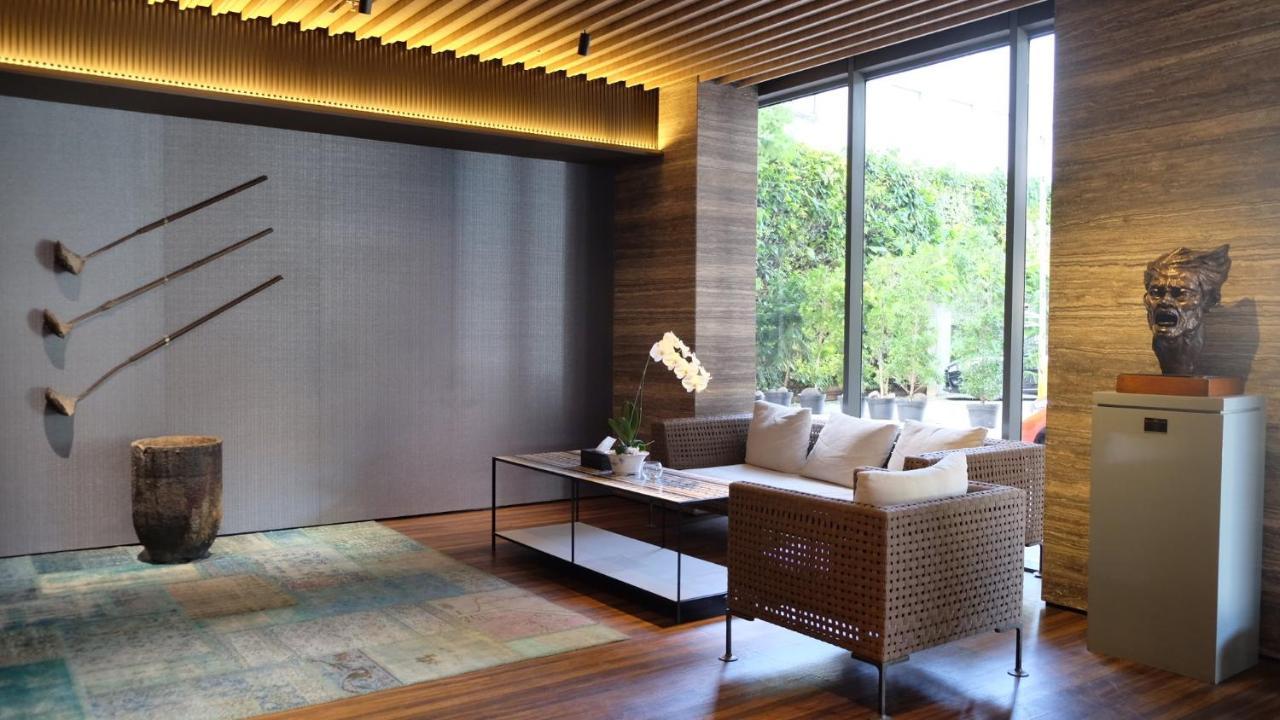 Lavenderbnb Room 2 At Uttara The Icon Apartment Yogyakarta Exteriör bild
